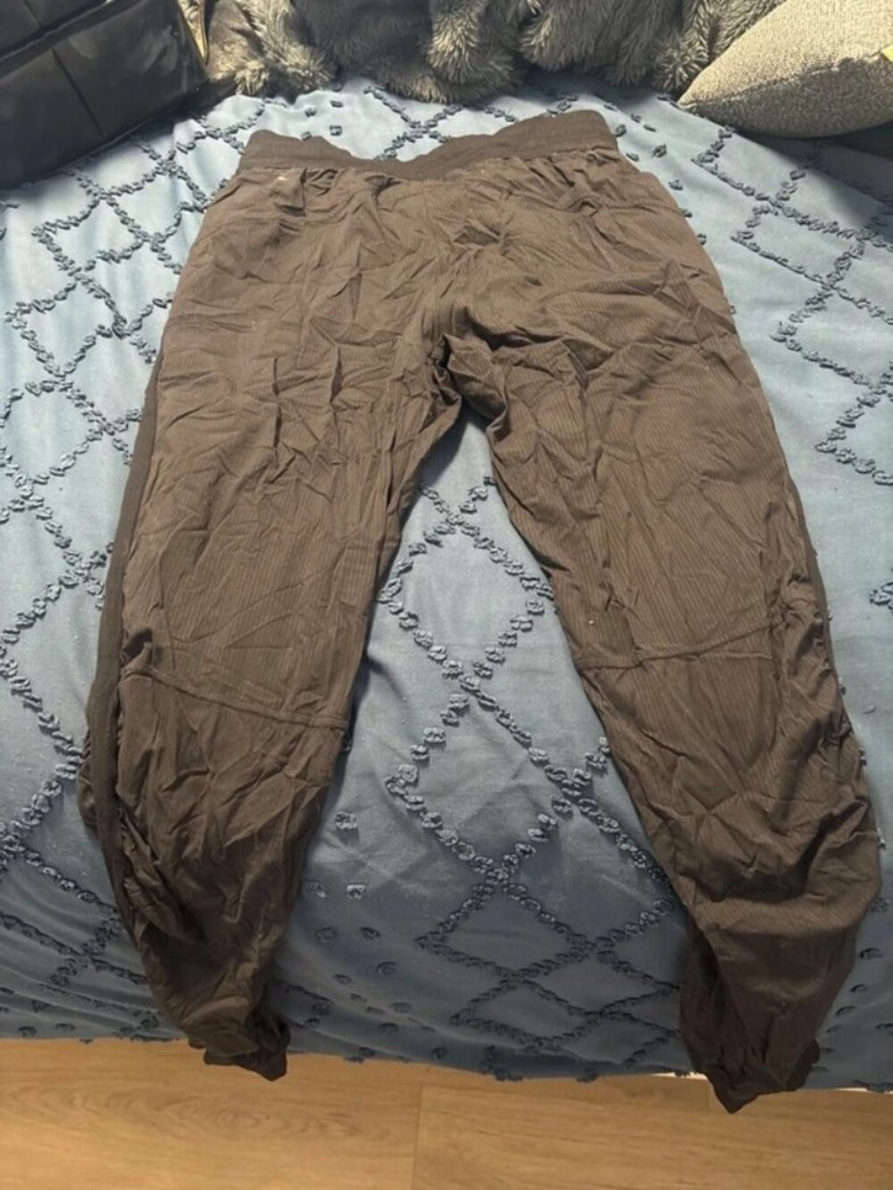 Lululemon Black Studio Jogger Pant size 6